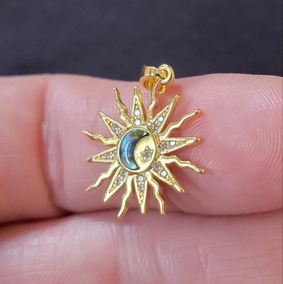 Pendant - Picture 2 of 5